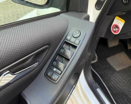 Мерседес Б-класс 2010 в Киеве на Automoto.ua Белый Мерседес Б-класс, объемом двигателя 1.7 л и пробегом 84 тыс. км за 8990 $, фото 10 на Automoto.ua