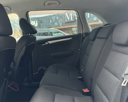 Белый Мерседес Б-класс, объемом двигателя 1.7 л и пробегом 99 тыс. км за 7700 $, фото 12 на Automoto.ua