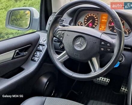 Білий Мерседес Б-клас, об'ємом двигуна 0 л та пробігом 139 тис. км за 8900 $, фото 16 на Automoto.ua