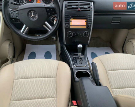 Белый Мерседес Б-класс, объемом двигателя 1.6 л и пробегом 65 тыс. км за 8700 $, фото 16 на Automoto.ua