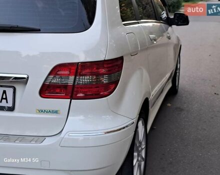 Білий Мерседес Б-клас, об'ємом двигуна 0 л та пробігом 139 тис. км за 8900 $, фото 10 на Automoto.ua
