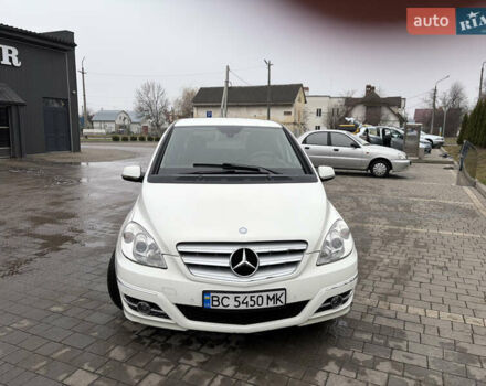 Белый Мерседес Б-класс, объемом двигателя 1.99 л и пробегом 330 тыс. км за 5500 $, фото 5 на Automoto.ua