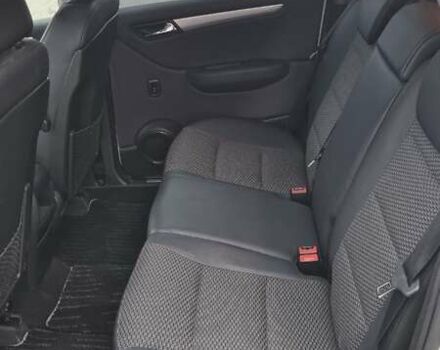 Белый Мерседес Б-класс, объемом двигателя 1.7 л и пробегом 107 тыс. км за 8800 $, фото 6 на Automoto.ua