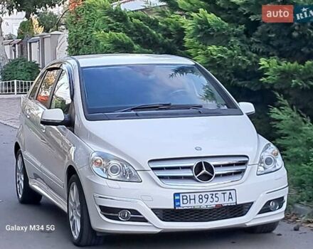 Білий Мерседес Б-клас, об'ємом двигуна 0 л та пробігом 139 тис. км за 8900 $, фото 7 на Automoto.ua
