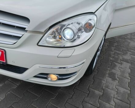 Белый Мерседес Б-класс, объемом двигателя 2 л и пробегом 85 тыс. км за 9900 $, фото 21 на Automoto.ua