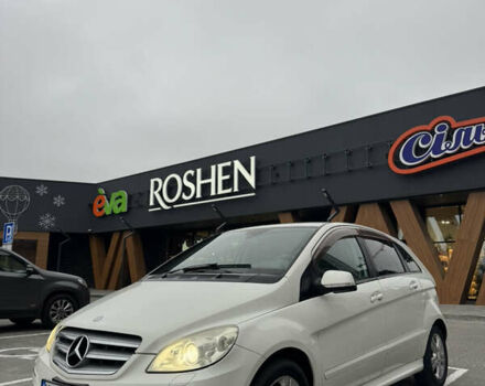 Белый Мерседес Б-класс, объемом двигателя 1.7 л и пробегом 99 тыс. км за 7700 $, фото 7 на Automoto.ua