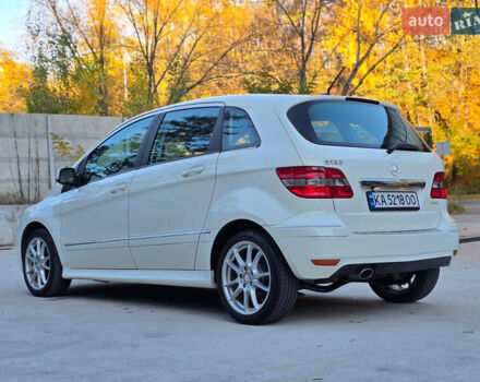 Белый Мерседес Б-класс, объемом двигателя 1.99 л и пробегом 61 тыс. км за 8400 $, фото 7 на Automoto.ua