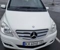 Белый Мерседес Б-класс, объемом двигателя 1.7 л и пробегом 75 тыс. км за 8500 $, фото 1 на Automoto.ua