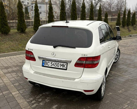Белый Мерседес Б-класс, объемом двигателя 1.99 л и пробегом 330 тыс. км за 5500 $, фото 2 на Automoto.ua