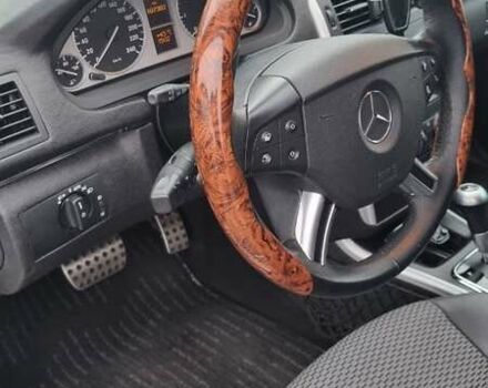 Белый Мерседес Б-класс, объемом двигателя 1.7 л и пробегом 107 тыс. км за 8800 $, фото 4 на Automoto.ua