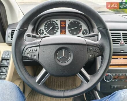 Белый Мерседес Б-класс, объемом двигателя 2 л и пробегом 85 тыс. км за 9900 $, фото 15 на Automoto.ua