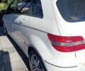 Білий Мерседес Б-клас, об'ємом двигуна 2 л та пробігом 186 тис. км за 8000 $, фото 6 на Automoto.ua