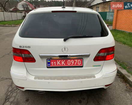 Білий Мерседес Б-клас, об'ємом двигуна 2 л та пробігом 58 тис. км за 9100 $, фото 10 на Automoto.ua
