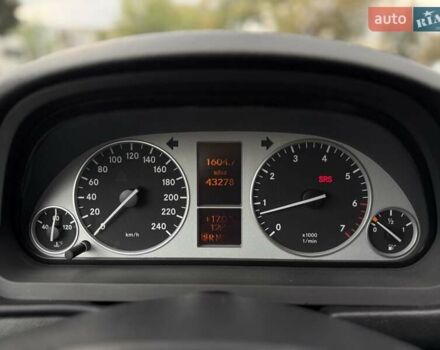 Белый Мерседес Б-класс, объемом двигателя 1.7 л и пробегом 70 тыс. км за 8400 $, фото 18 на Automoto.ua