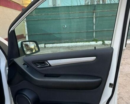 Белый Мерседес Б-класс, объемом двигателя 1.7 л и пробегом 83 тыс. км за 7500 $, фото 14 на Automoto.ua