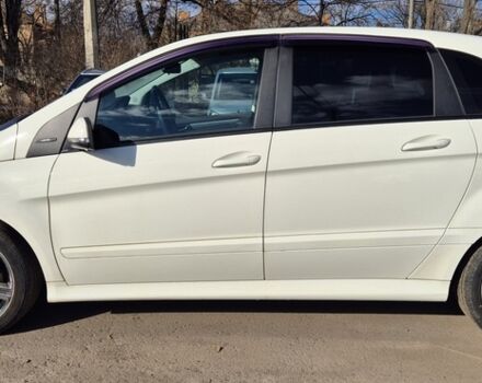 Білий Мерседес Б-клас, об'ємом двигуна 1.7 л та пробігом 88 тис. км за 8200 $, фото 5 на Automoto.ua