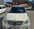 Белый Мерседес Б-класс, объемом двигателя 2 л и пробегом 122 тыс. км за 7500 $, фото 1 на Automoto.ua
