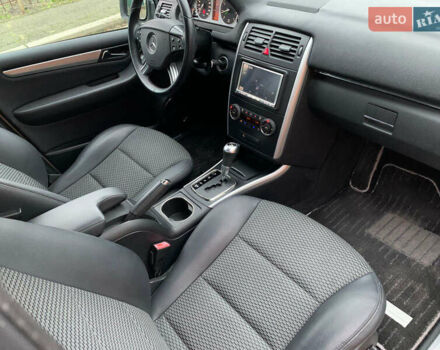 Білий Мерседес Б-клас, об'ємом двигуна 2 л та пробігом 58 тис. км за 9100 $, фото 24 на Automoto.ua