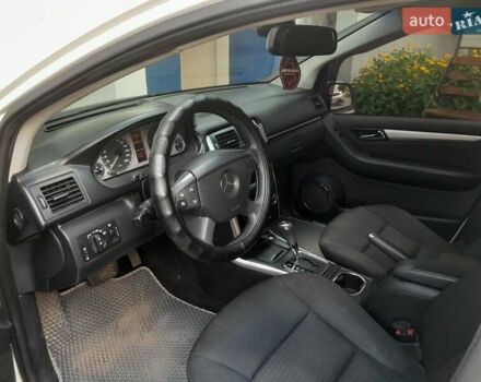 Білий Мерседес Б-клас, об'ємом двигуна 1.99 л та пробігом 230 тис. км за 6900 $, фото 3 на Automoto.ua