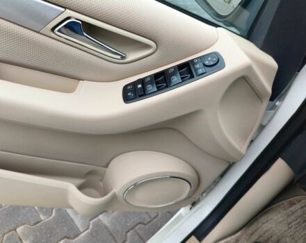 Белый Мерседес Б-класс, объемом двигателя 2 л и пробегом 85 тыс. км за 9900 $, фото 17 на Automoto.ua