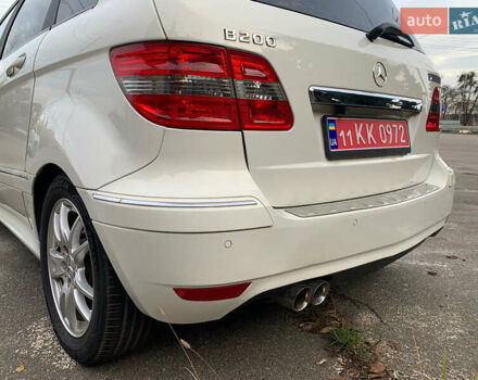 Белый Мерседес Б-класс, объемом двигателя 2 л и пробегом 85 тыс. км за 9100 $, фото 11 на Automoto.ua