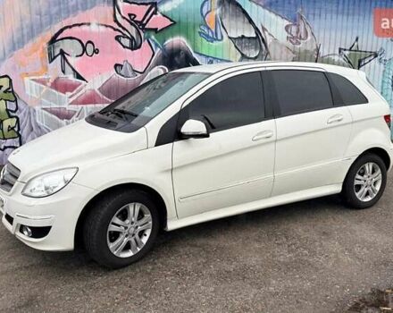 Білий Мерседес Б-клас, об'ємом двигуна 1.7 л та пробігом 193 тис. км за 8700 $, фото 1 на Automoto.ua