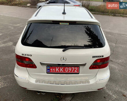 Белый Мерседес Б-класс, объемом двигателя 2 л и пробегом 85 тыс. км за 9100 $, фото 7 на Automoto.ua