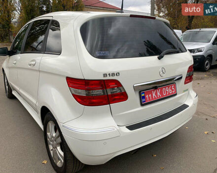 Белый Мерседес Б-класс, объемом двигателя 1.7 л и пробегом 50 тыс. км за 8600 $, фото 5 на Automoto.ua