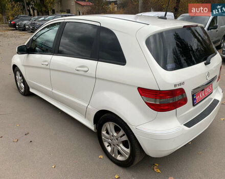 Белый Мерседес Б-класс, объемом двигателя 1.7 л и пробегом 50 тыс. км за 8600 $, фото 8 на Automoto.ua