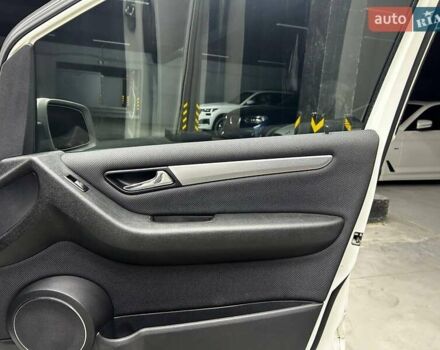 Білий Мерседес Б-клас, об'ємом двигуна 1.7 л та пробігом 124 тис. км за 8100 $, фото 19 на Automoto.ua