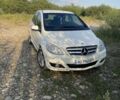 Белый Мерседес Б-класс, объемом двигателя 2 л и пробегом 275 тыс. км за 7491 $, фото 1 на Automoto.ua