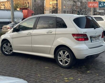 Білий Мерседес Б-клас, об'ємом двигуна 1.7 л та пробігом 124 тис. км за 8600 $, фото 5 на Automoto.ua