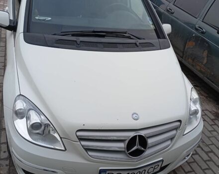 Белый Мерседес Б-класс, объемом двигателя 2 л и пробегом 310 тыс. км за 7500 $, фото 8 на Automoto.ua