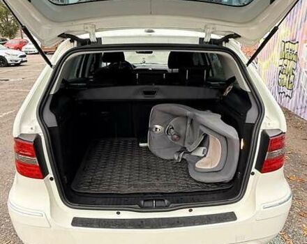 Білий Мерседес Б-клас, об'ємом двигуна 1.7 л та пробігом 193 тис. км за 8700 $, фото 14 на Automoto.ua