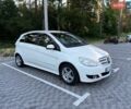 Белый Мерседес Б-класс, объемом двигателя 1.5 л и пробегом 250 тыс. км за 6300 $, фото 2 на Automoto.ua