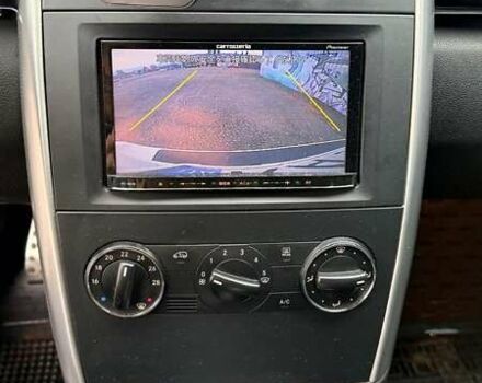 Білий Мерседес Б-клас, об'ємом двигуна 1.7 л та пробігом 193 тис. км за 8700 $, фото 6 на Automoto.ua