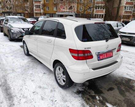 Белый Мерседес Б-класс, объемом двигателя 1.7 л и пробегом 28 тыс. км за 10400 $, фото 6 на Automoto.ua