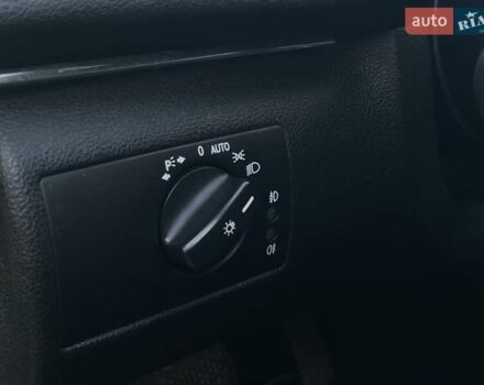 Білий Мерседес Б-клас, об'ємом двигуна 1.7 л та пробігом 124 тис. км за 8600 $, фото 12 на Automoto.ua