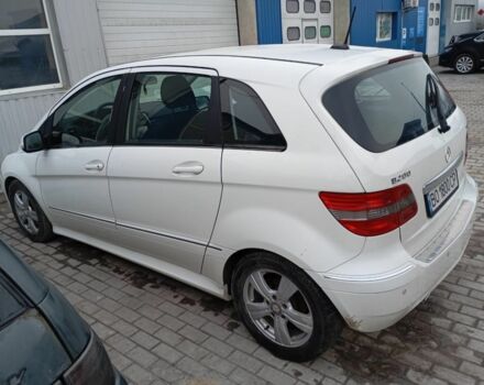 Белый Мерседес Б-класс, объемом двигателя 2 л и пробегом 310 тыс. км за 7500 $, фото 7 на Automoto.ua