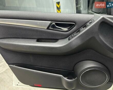 Білий Мерседес Б-клас, об'ємом двигуна 1.7 л та пробігом 124 тис. км за 8100 $, фото 7 на Automoto.ua