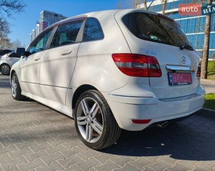 Белый Мерседес Б-класс, объемом двигателя 1.7 л и пробегом 127 тыс. км за 9200 $, фото 8 на Automoto.ua