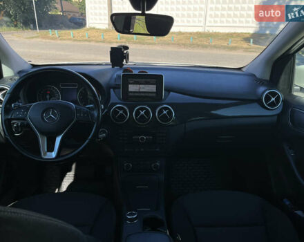 Белый Мерседес Б-класс, объемом двигателя 1.8 л и пробегом 167 тыс. км за 11600 $, фото 11 на Automoto.ua