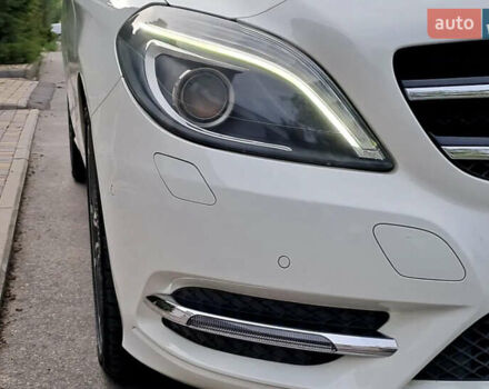 Білий Мерседес Б-клас, об'ємом двигуна 1.6 л та пробігом 144 тис. км за 15000 $, фото 7 на Automoto.ua