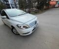 Білий Мерседес Б-клас, об'ємом двигуна 2 л та пробігом 258 тис. км за 10850 $, фото 33 на Automoto.ua