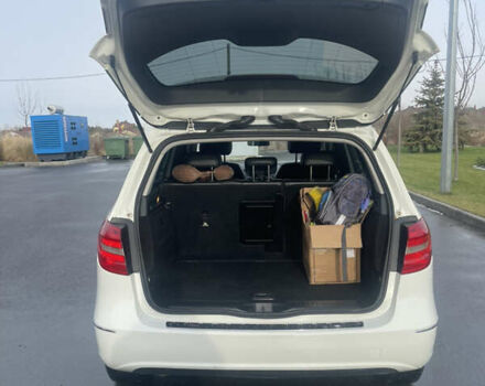 Белый Мерседес Б-класс, объемом двигателя 1.7 л и пробегом 184 тыс. км за 10700 $, фото 7 на Automoto.ua