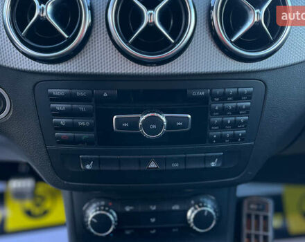 Белый Мерседес Б-класс, объемом двигателя 1.8 л и пробегом 250 тыс. км за 11000 $, фото 15 на Automoto.ua