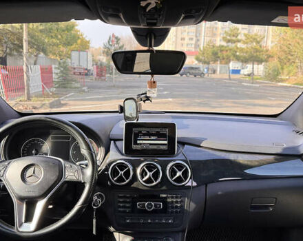 Белый Мерседес Б-класс, объемом двигателя 1.8 л и пробегом 200 тыс. км за 11800 $, фото 9 на Automoto.ua