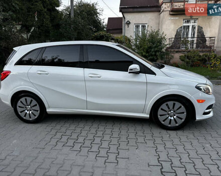 Білий Мерседес Б-клас, об'ємом двигуна 0 л та пробігом 92 тис. км за 10350 $, фото 2 на Automoto.ua