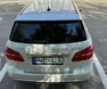 Белый Мерседес Б-класс, объемом двигателя 0 л и пробегом 110 тыс. км за 9700 $, фото 11 на Automoto.ua