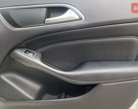 Білий Мерседес Б-клас, об'ємом двигуна 2 л та пробігом 156 тис. км за 12600 $, фото 6 на Automoto.ua